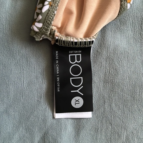 Bikini top - Picture 2 of 3